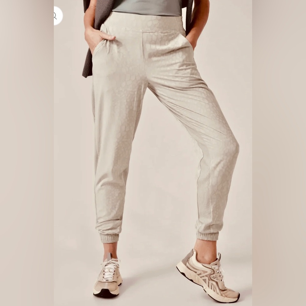 NWT Athleta Brooklyn Textured Jogger  20
